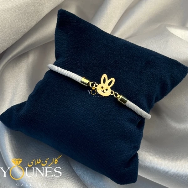 تصویر دوم دستبند خرگوش بانی طلا لیزری